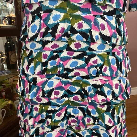 Isle Apparel vibrant colours Graphic Print ruffles Dress Sz M made in Europe - Picture 3 of 9